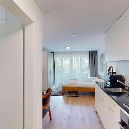 Modern - Sun 5 Apartment *